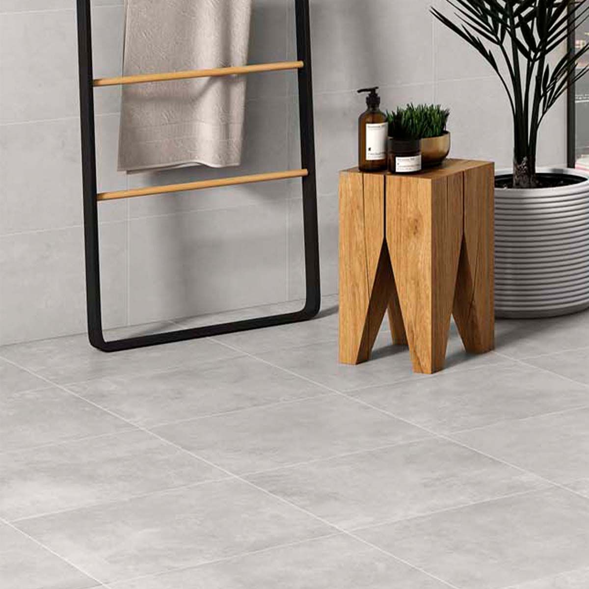 Como Gris Matt Ceramic – 430x430mm Tiles | Easy Bathrooms
